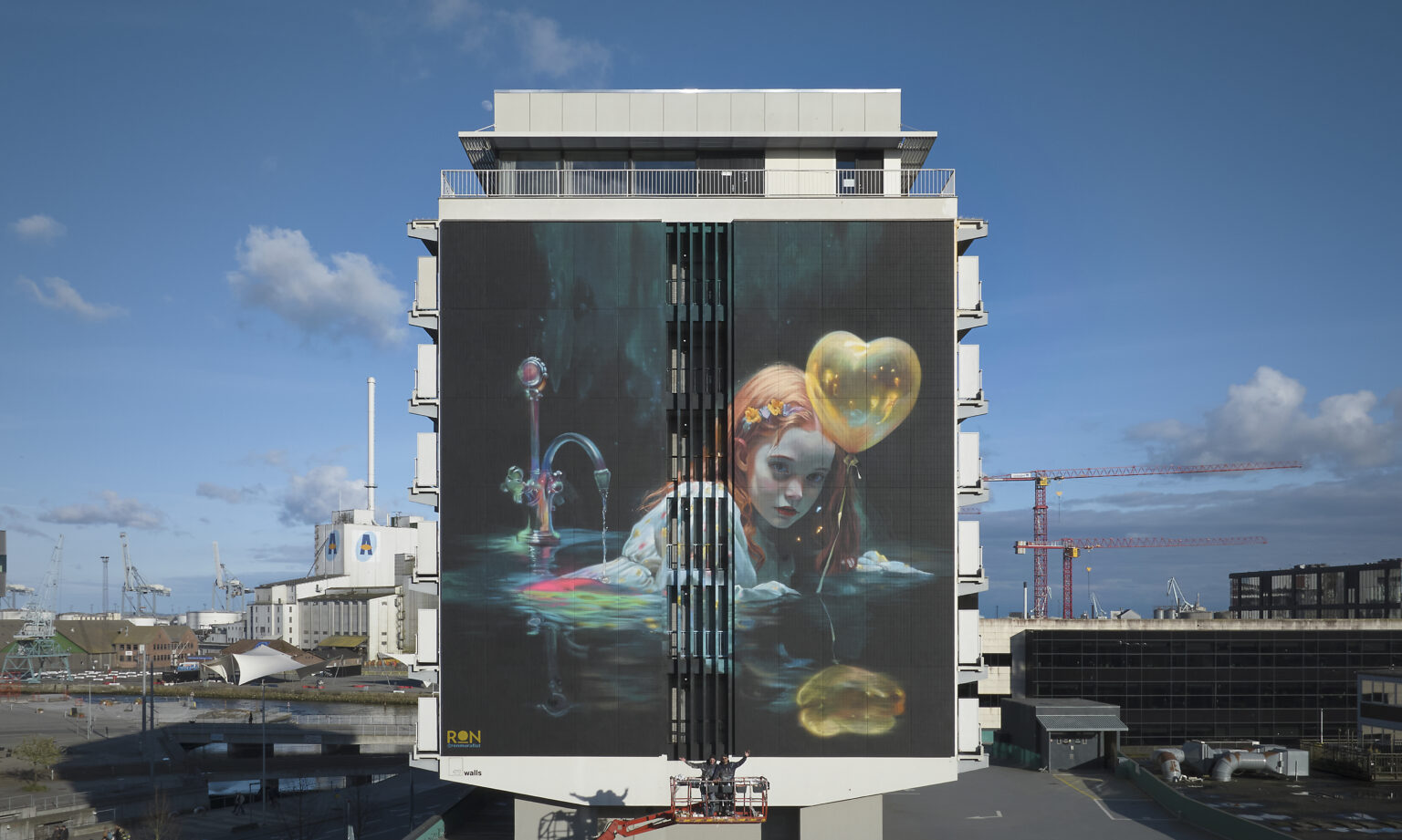 Read more about “Faucet of Life” and other murals in the project "17 Walls"